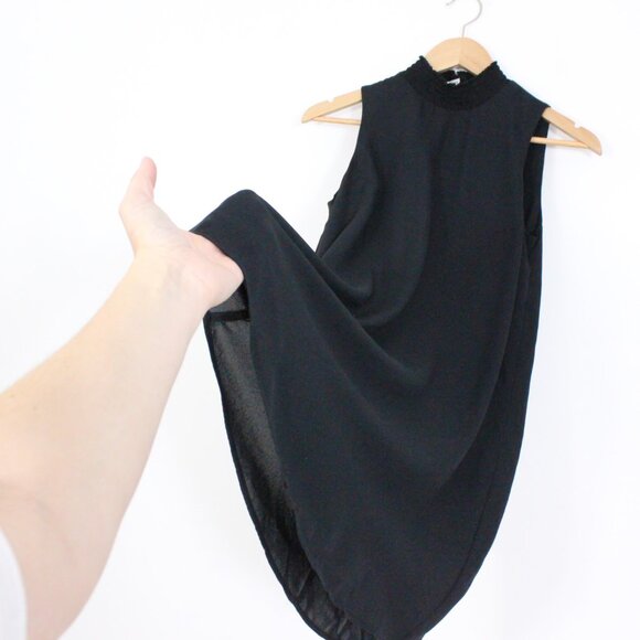 *Pink Rose Black Turtleneck Sleeveless Shift Dress - Picture 4 of 7